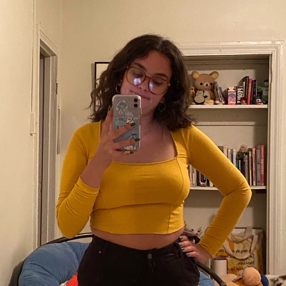 🌼💛 UO Square Neck Top 🌼💛 - Picture 5 of 6